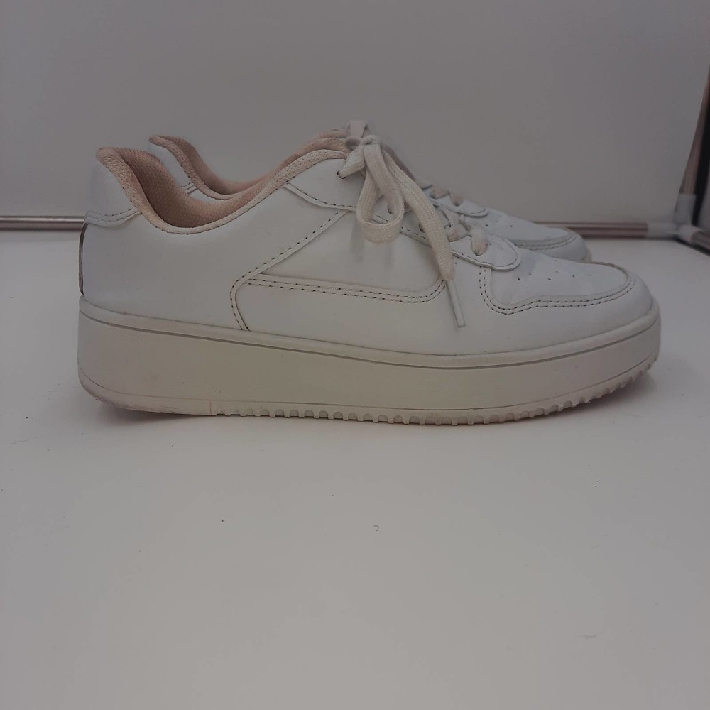 NO BO White sneakers 8W